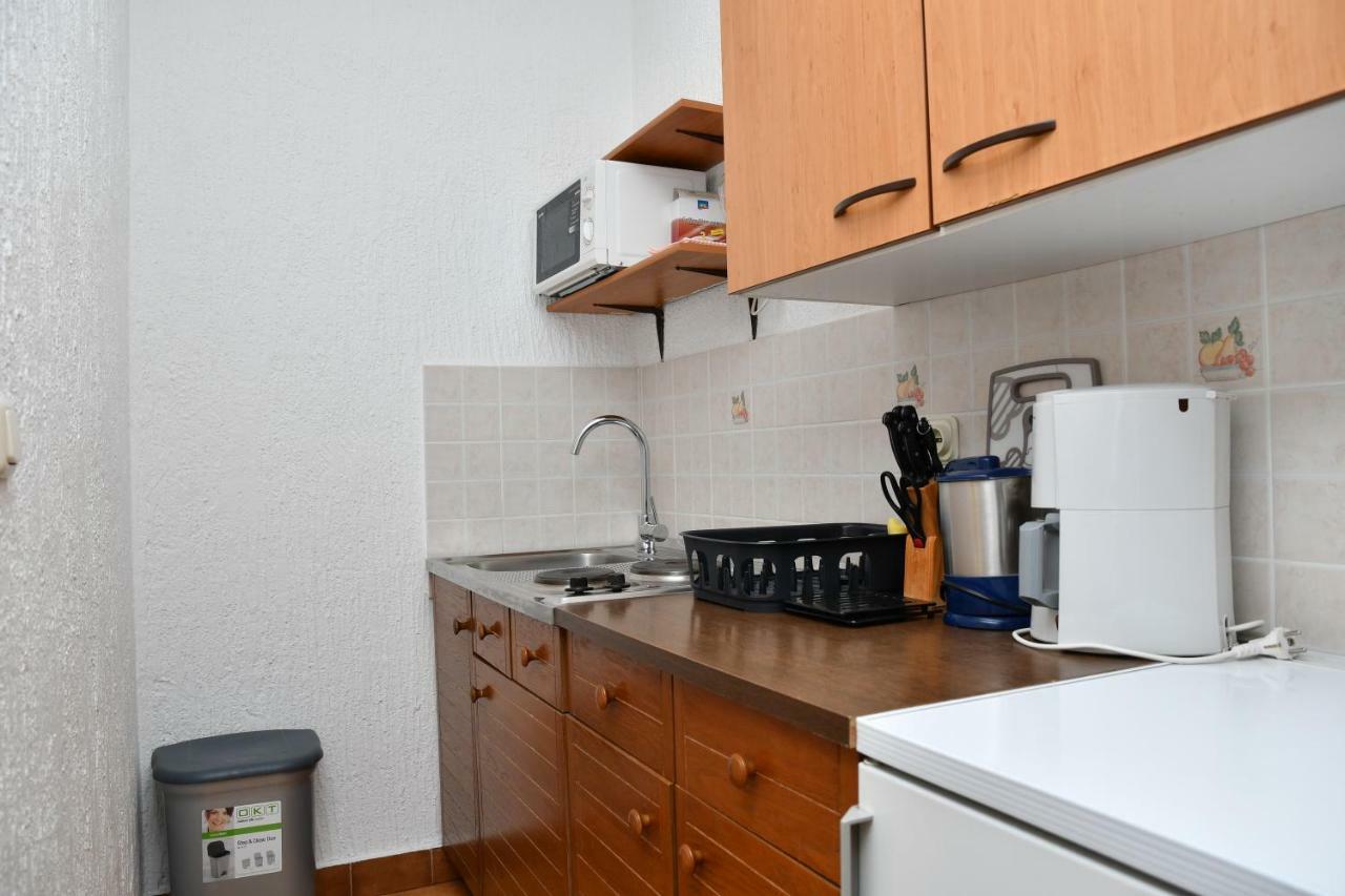 Apartments Josip Rab Town Exterior photo